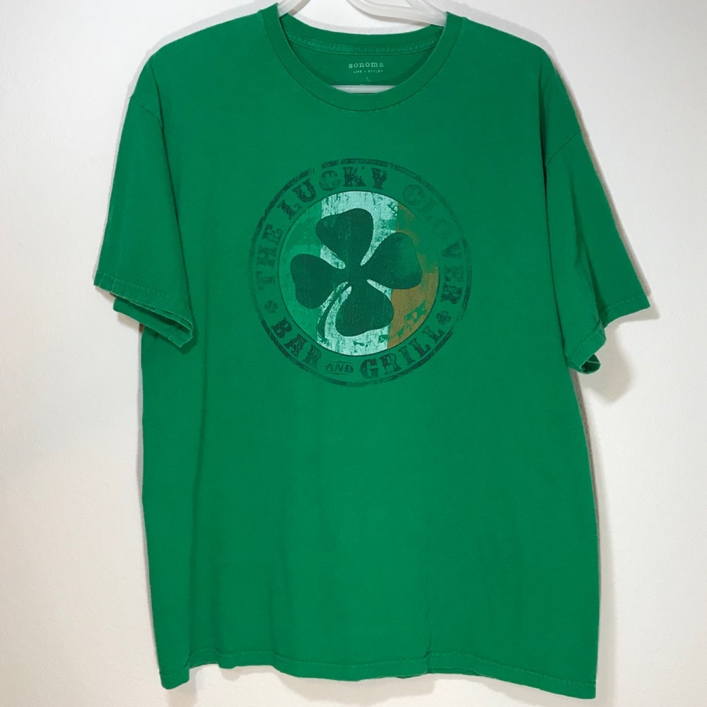 SONOMA Men's 'The Lucky Clover Bar & Grill' Kelly Green T-Shirt - Size L